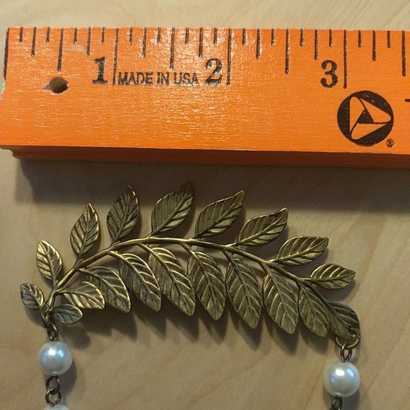 Branch and Pearl Necklace - Picture 6 of 6